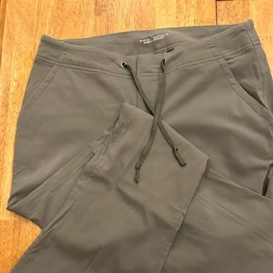 Women’s Columbia Pants Size 8